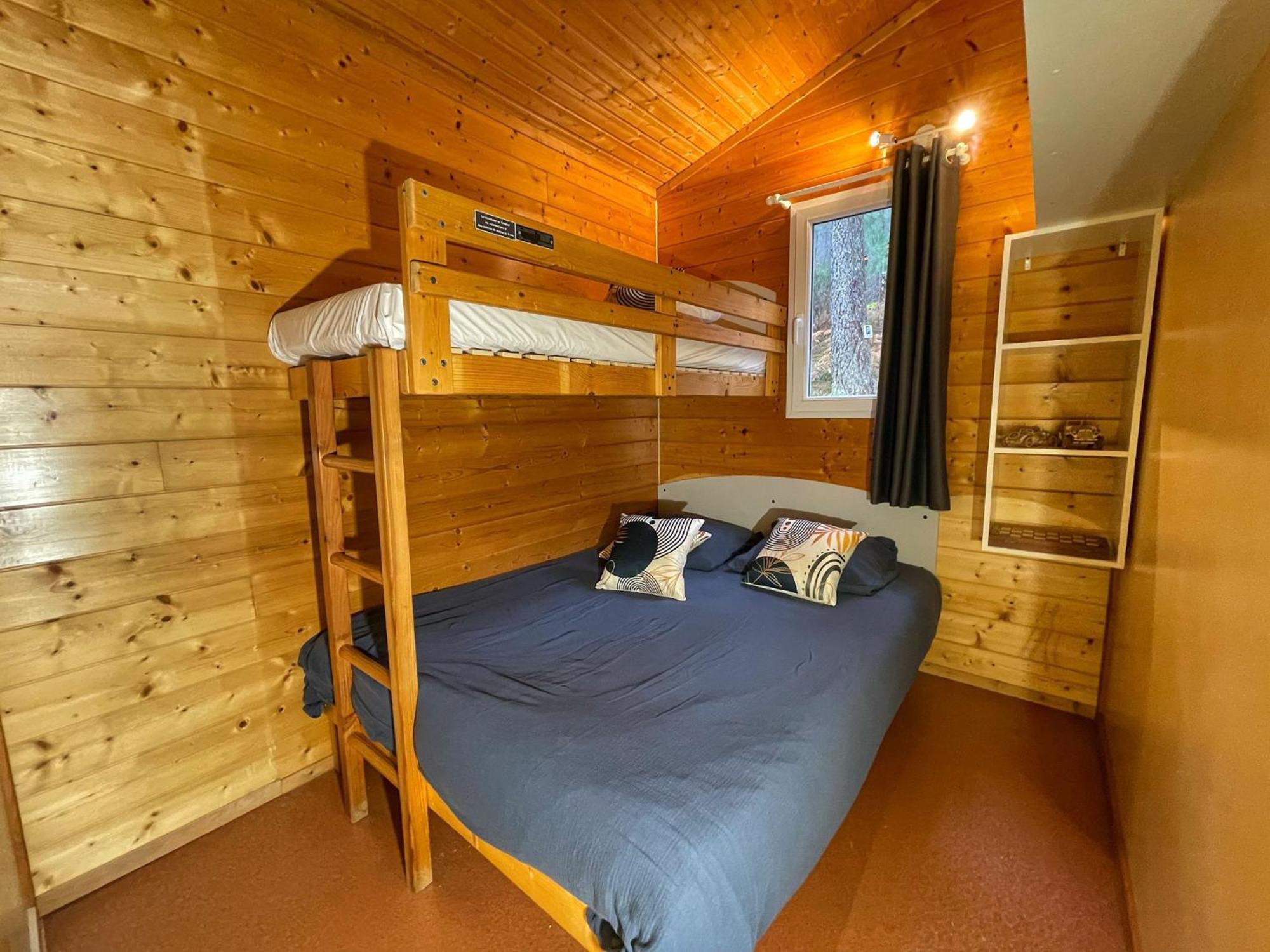 Village De Chalets Joyeuse Exterior photo